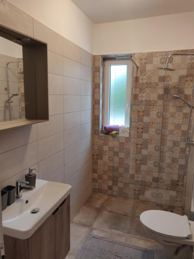 Apartment Lidija Крк Экстерьер фото