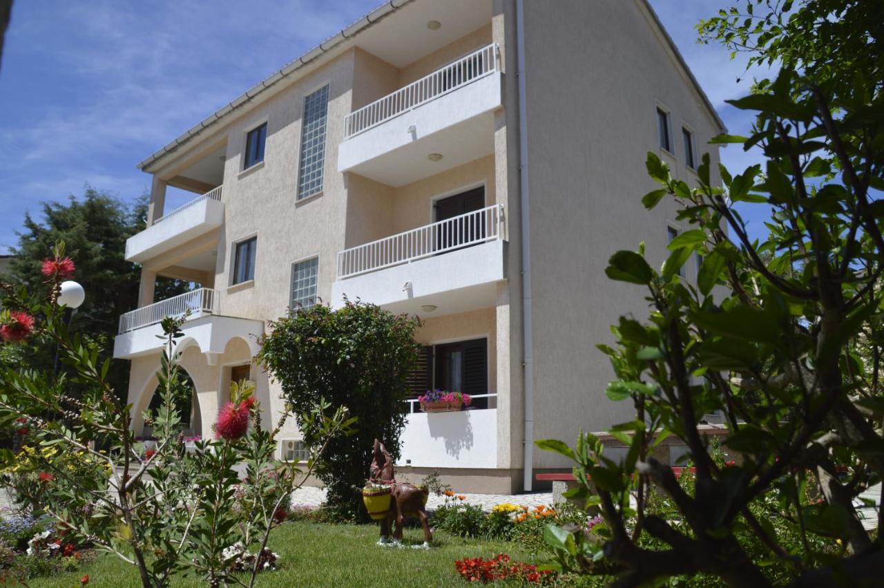 Apartment Lidija Крк Экстерьер фото