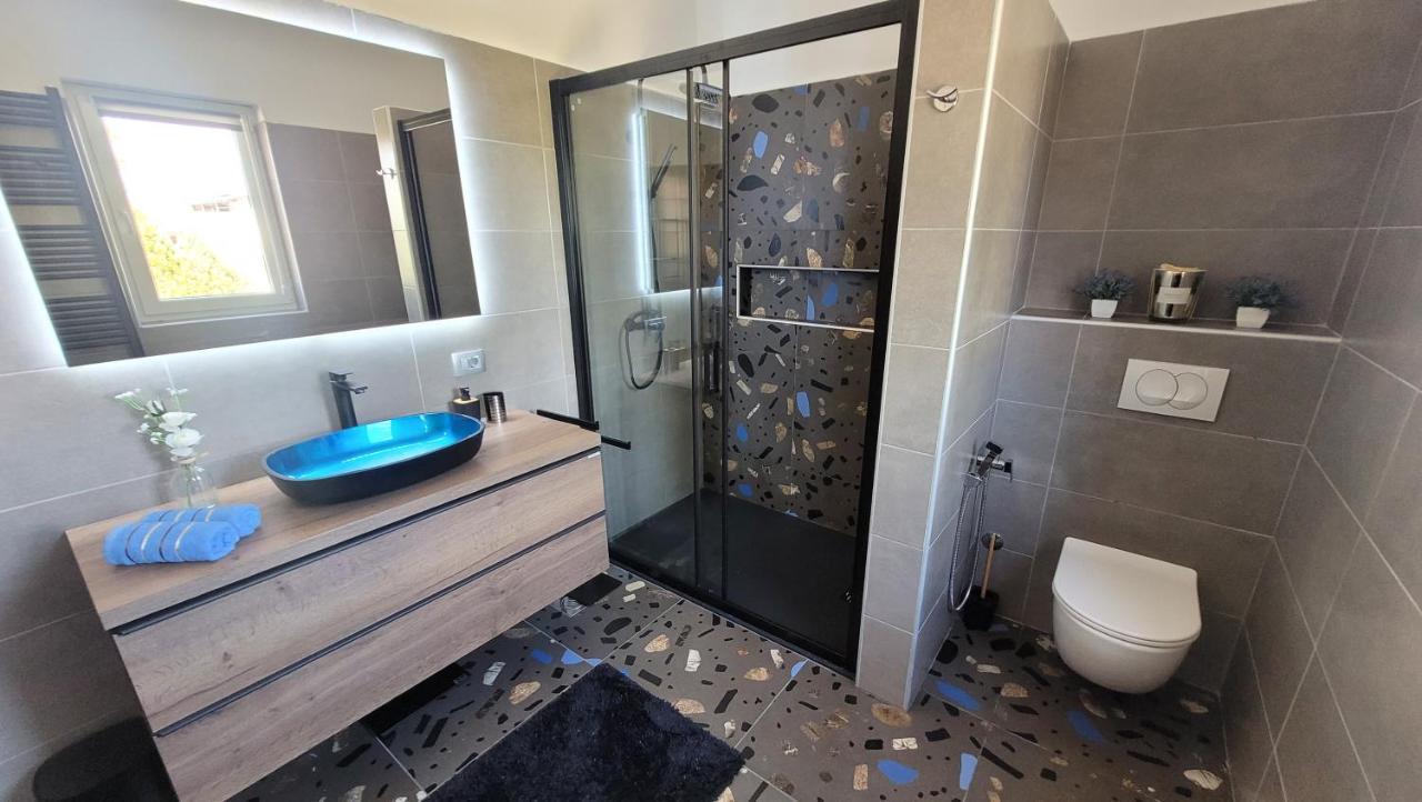 Apartment Lidija Крк Экстерьер фото